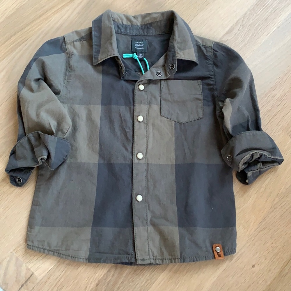 Babyface army green Buffalo plaid button down